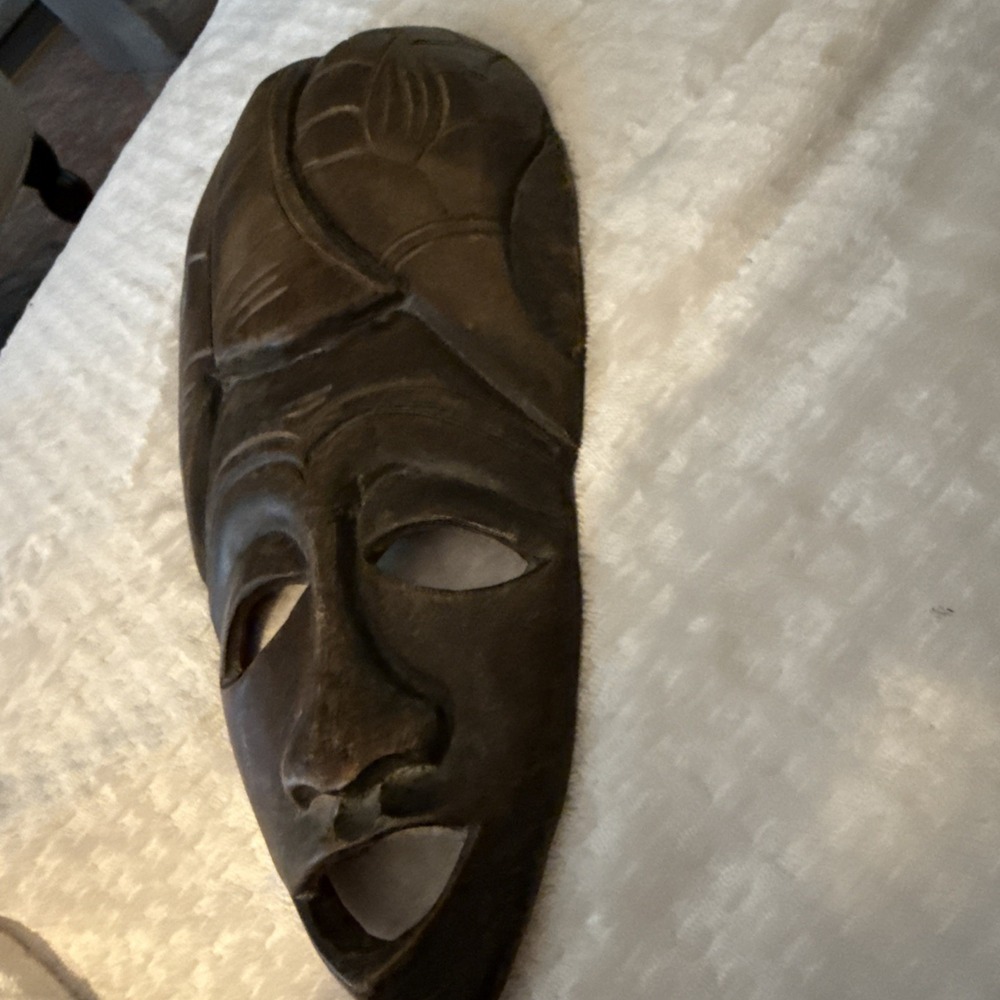 Vintage Folk Art Carved Wood MASK Indigenous Tribal Art - Picture 2 of 8